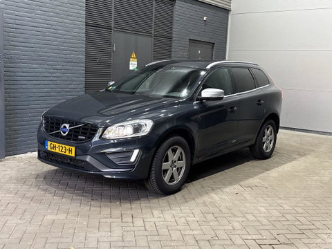 Volvo XC60 D4 R-Design | Panoramadak | Camera | Stoelverwarming | Verwarmde voorruit | Memory | Navigatie | Leder