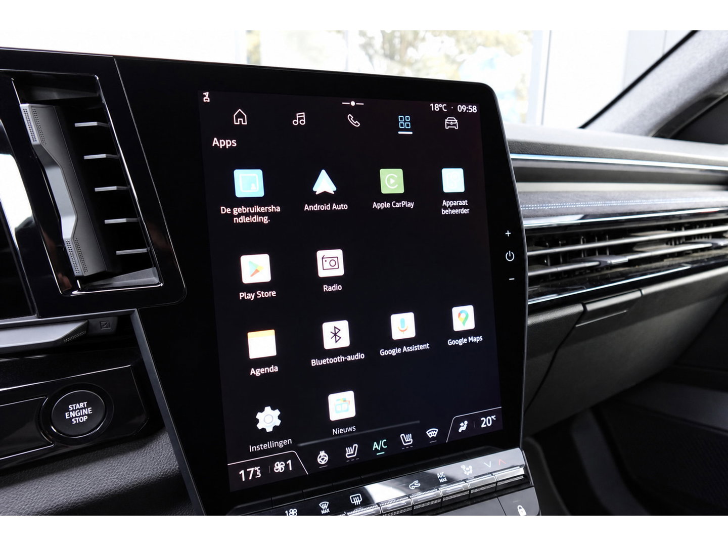 Renault Austral 1.2 E-Tech full hybrid 200 Evolution PANO HUD CAM