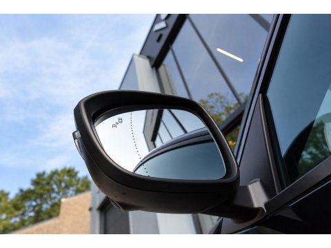 Renault Austral 1.2 E-Tech full hybrid 200 Evolution PANO HUD CAM