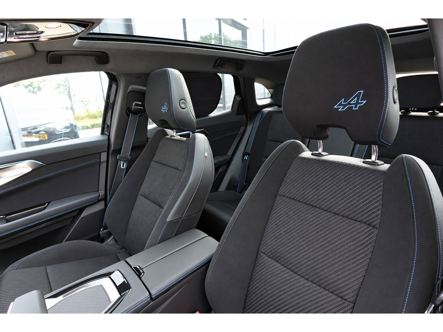 Renault Austral 1.2 E-Tech full hybrid 200 Evolution PANO HUD CAM
