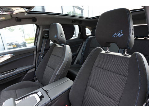 Renault Austral 1.2 E-Tech full hybrid 200 Evolution PANO HUD CAM