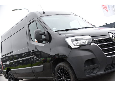 Renault Master T35 2.3 dCi 150 L2H2 Black Edition Cruise, Camera, Carplay, 136pk, Automaat Multimedia, LED, NAVI, Trekhaak, Uniek!