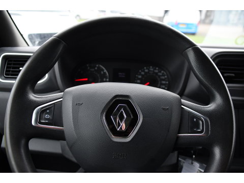 Renault Master T35 2.3 dCi 150 L2H2 Black Edition Cruise, Camera, Carplay, 136pk, Automaat Multimedia, LED, NAVI, Trekhaak, Uniek!