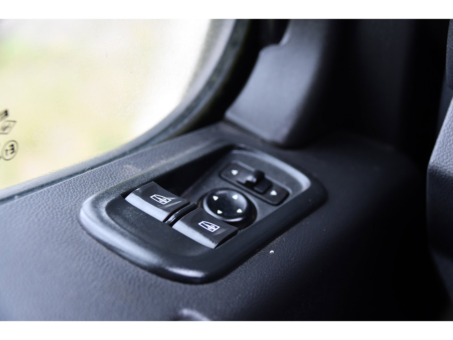 Renault Master T35 2.3 dCi 150 L2H2 Black Edition Cruise, Camera, Carplay, 136pk, Automaat Multimedia, LED, NAVI, Trekhaak, Uniek!