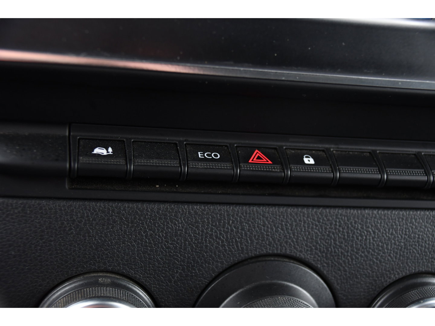 Renault Master T35 2.3 dCi 150 L2H2 Black Edition Cruise, Camera, Carplay, 136pk, Automaat Multimedia, LED, NAVI, Trekhaak, Uniek!