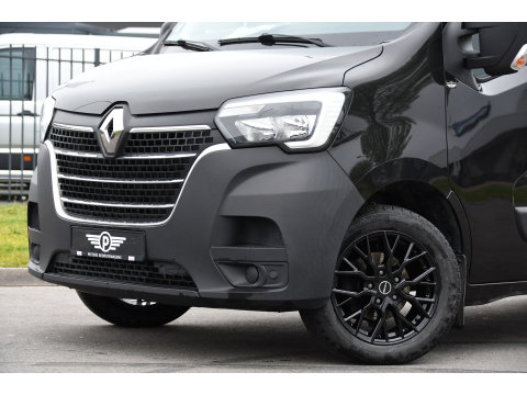 Renault Master T35 2.3 dCi 150 L2H2 Black Edition Cruise, Camera, Carplay, 136pk, Automaat Multimedia, LED, NAVI, Trekhaak, Uniek!