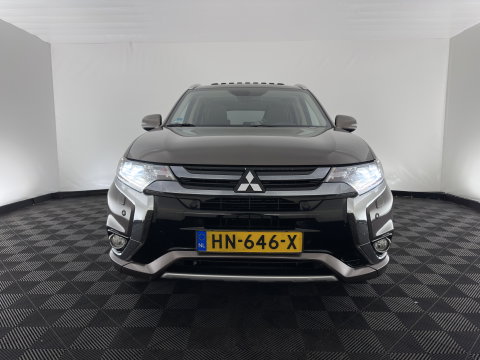 Mitsubishi Outlander 2.0 PHEV instyle+ Aut *PANO | LEATHER | FULL-LED | NAVI-FULLMAP | KEYLESS | TOPVIEW | HEATED-COMFORTSEATS | ECC | SHIFT-PADDLES | PDC | CRUISE | PRIVACY-GLASS | DAB | TOWBAR | 18''ALU*