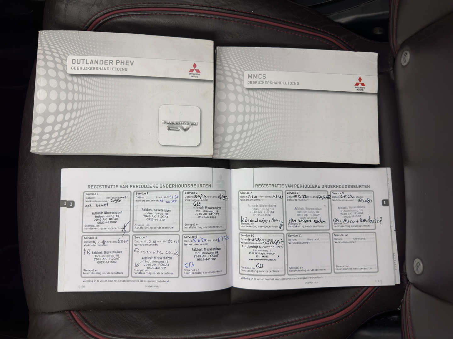Mitsubishi Outlander 2.0 PHEV instyle+ Aut *PANO | LEATHER | FULL-LED | NAVI-FULLMAP | KEYLESS | TOPVIEW | HEATED-COMFORTSEATS | ECC | SHIFT-PADDLES | PDC | CRUISE | PRIVACY-GLASS | DAB | TOWBAR | 18''ALU*