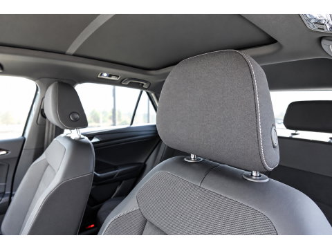 Volkswagen T-Roc 1.5 TSI R-Line Business+ PANO IQ.LIGHT ACC VOL