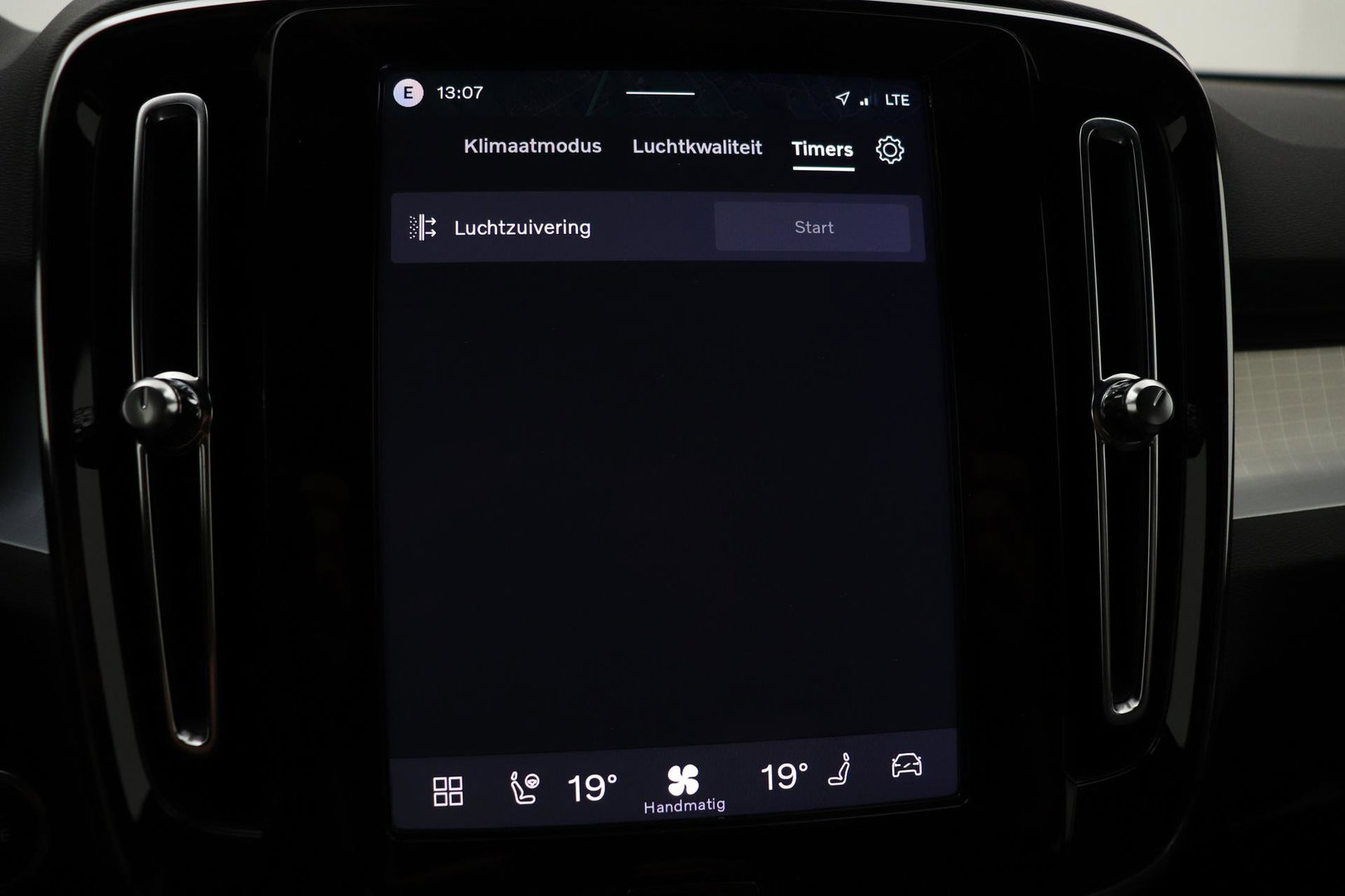 Volvo XC40 2.0 B3 Plus Black Edition | Harman/Kardon | BLIS | 360° Camera | Pilot Assist | Stoel+Stuurverwarming | Memory | ACC | 20 Inch