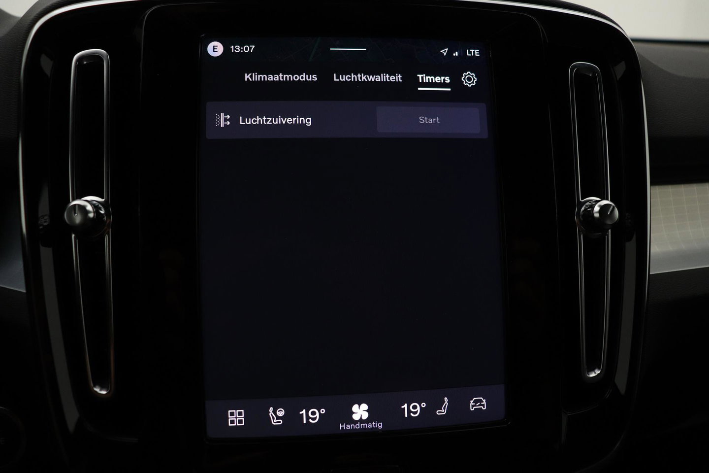Volvo XC40 2.0 B3 Plus Black Edition | Harman/Kardon | BLIS | 360° Camera | Pilot Assist | Stoel+Stuurverwarming | Memory | ACC | 20 Inch