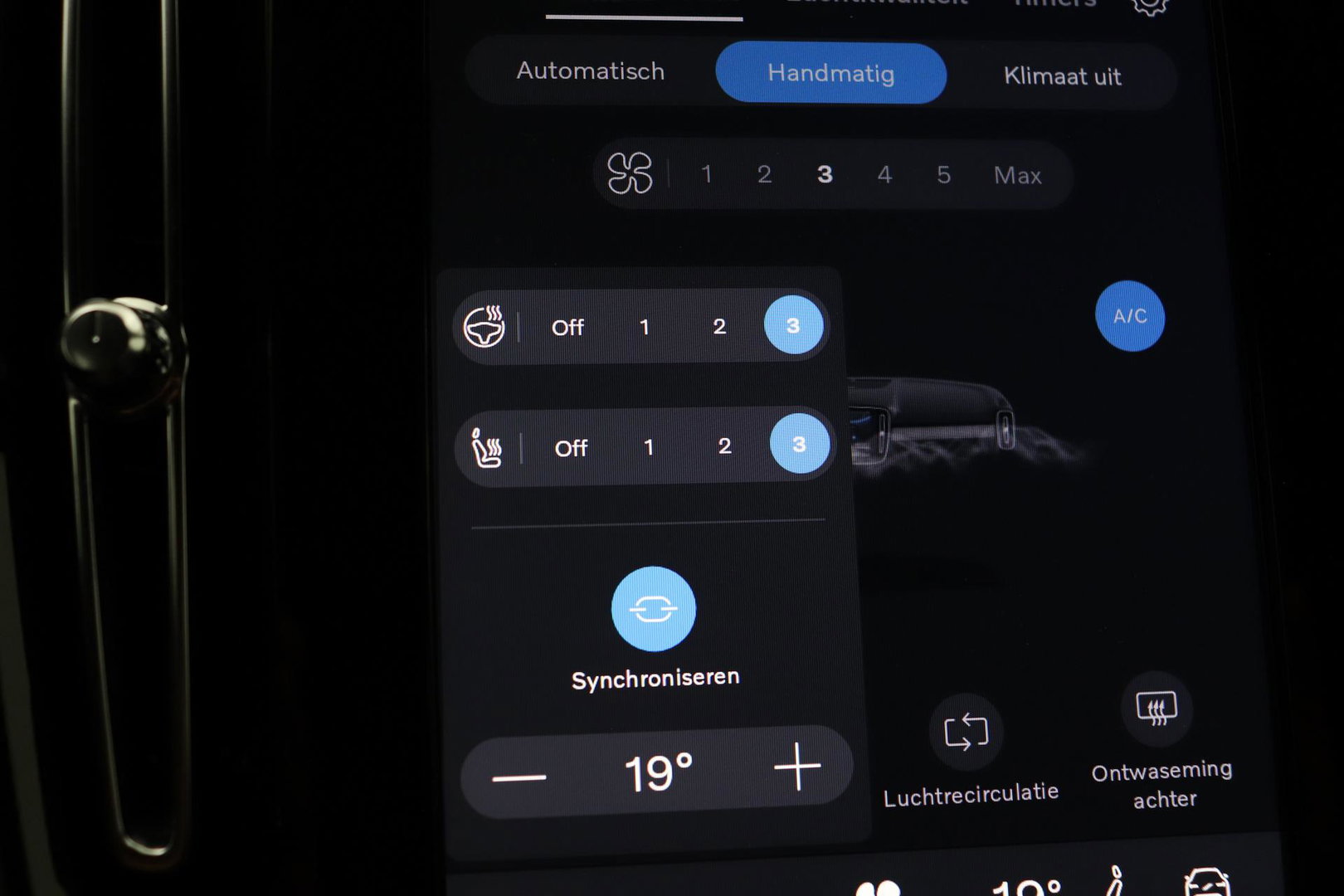 Volvo XC40 2.0 B3 Plus Black Edition | Harman/Kardon | BLIS | 360° Camera | Pilot Assist | Stoel+Stuurverwarming | Memory | ACC | 20 Inch