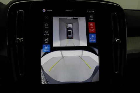 Volvo XC40 2.0 B3 Plus Black Edition | Harman/Kardon | BLIS | 360° Camera | Pilot Assist | Stoel+Stuurverwarming | Memory | ACC | 20 Inch