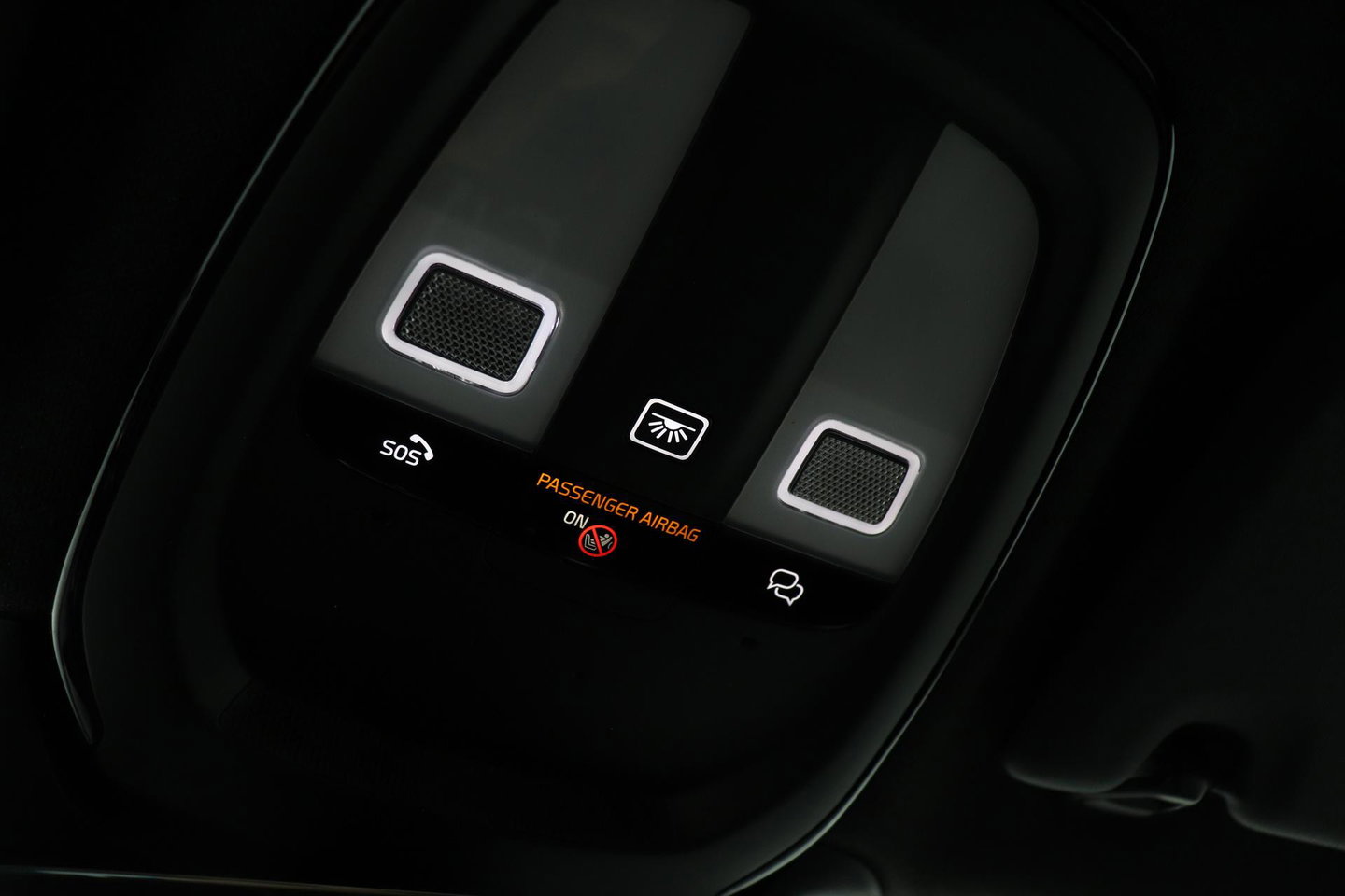 Volvo XC40 2.0 B3 Plus Black Edition | Harman/Kardon | BLIS | 360° Camera | Pilot Assist | Stoel+Stuurverwarming | Memory | ACC | 20 Inch