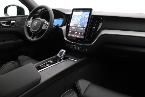Volvo XC60 T8 Plus Black Edition | Harman/Kardon | Pilot Assist | 360° Camera | Stoel+Stuurverwarming | Keyless | 21 Inch