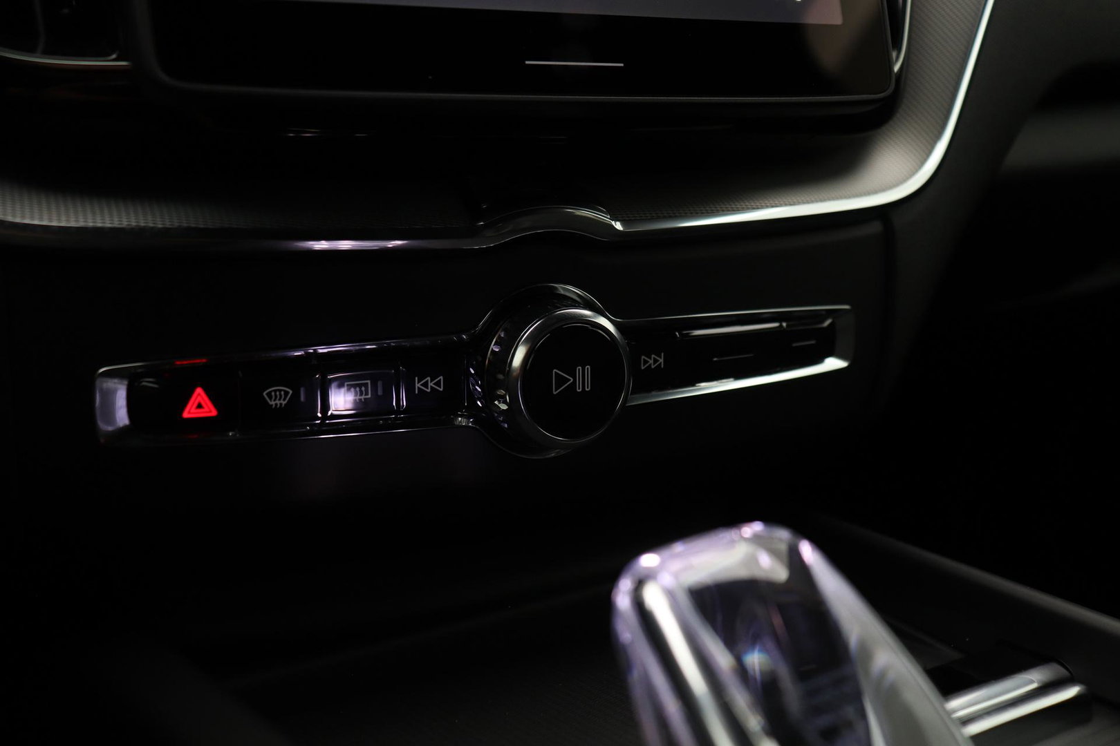 Volvo XC60 T8 Plus Black Edition | Harman/Kardon | Pilot Assist | 360° Camera | Stoel+Stuurverwarming | Keyless | 21 Inch