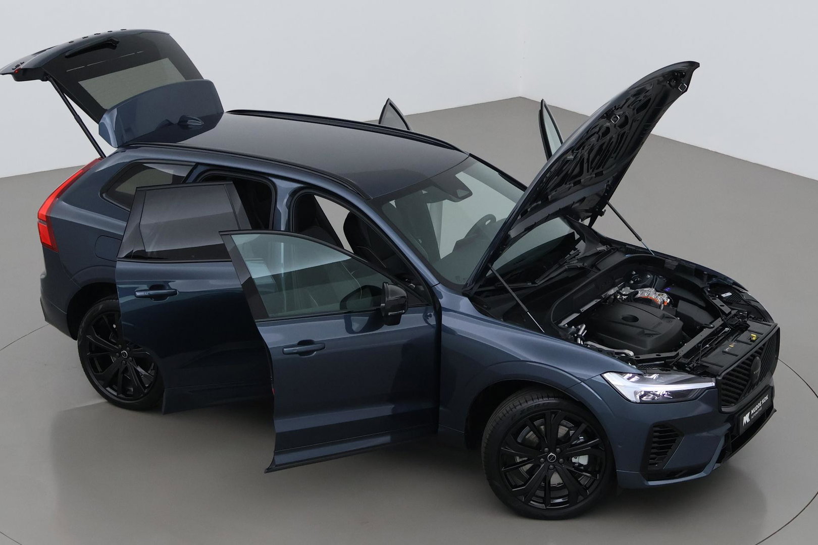 Volvo XC60 T8 Plus Black Edition | Harman/Kardon | Pilot Assist | 360° Camera | Stoel+Stuurverwarming | Keyless | 21 Inch