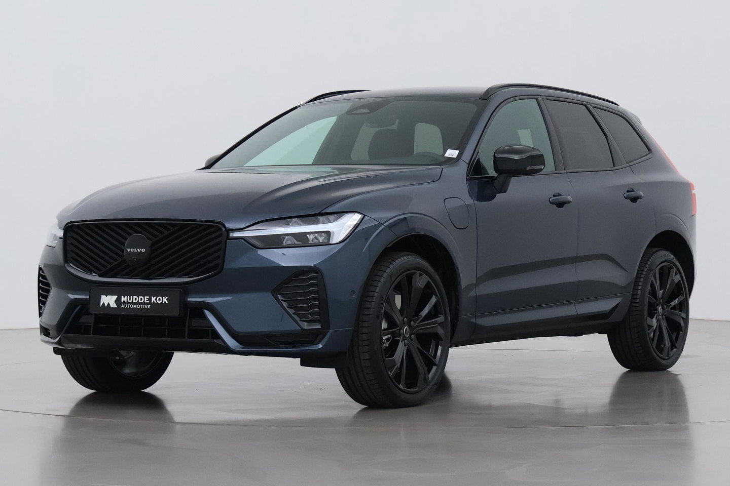 Volvo XC60 T8 Plus Black Edition | Harman/Kardon | Pilot Assist | 360° Camera | Stoel+Stuurverwarming | Keyless | 21 Inch