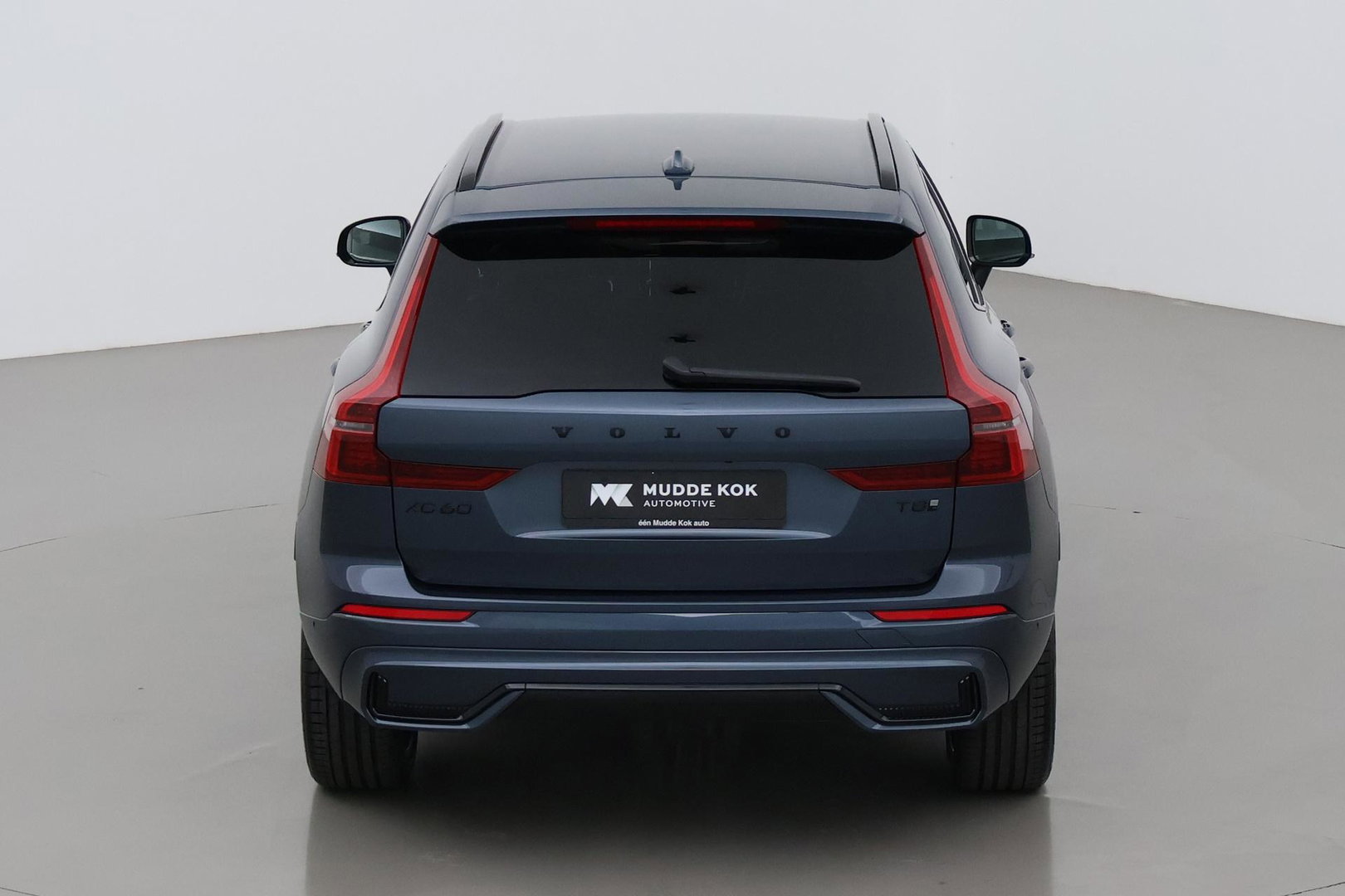 Volvo XC60 T8 Plus Black Edition | Harman/Kardon | Pilot Assist | 360° Camera | Stoel+Stuurverwarming | Keyless | 21 Inch