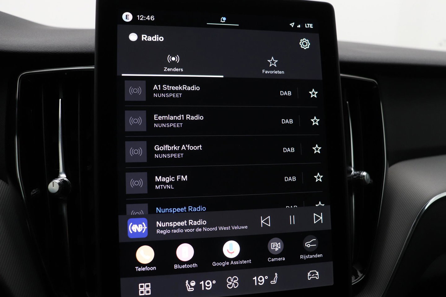 Volvo XC60 T6 Plus Black Edition | Harman/Kardon | Pilot Assist | Panoramadak | 360° Camera | Head-Up | Stoel+Stuurverwarming | 21 Inch