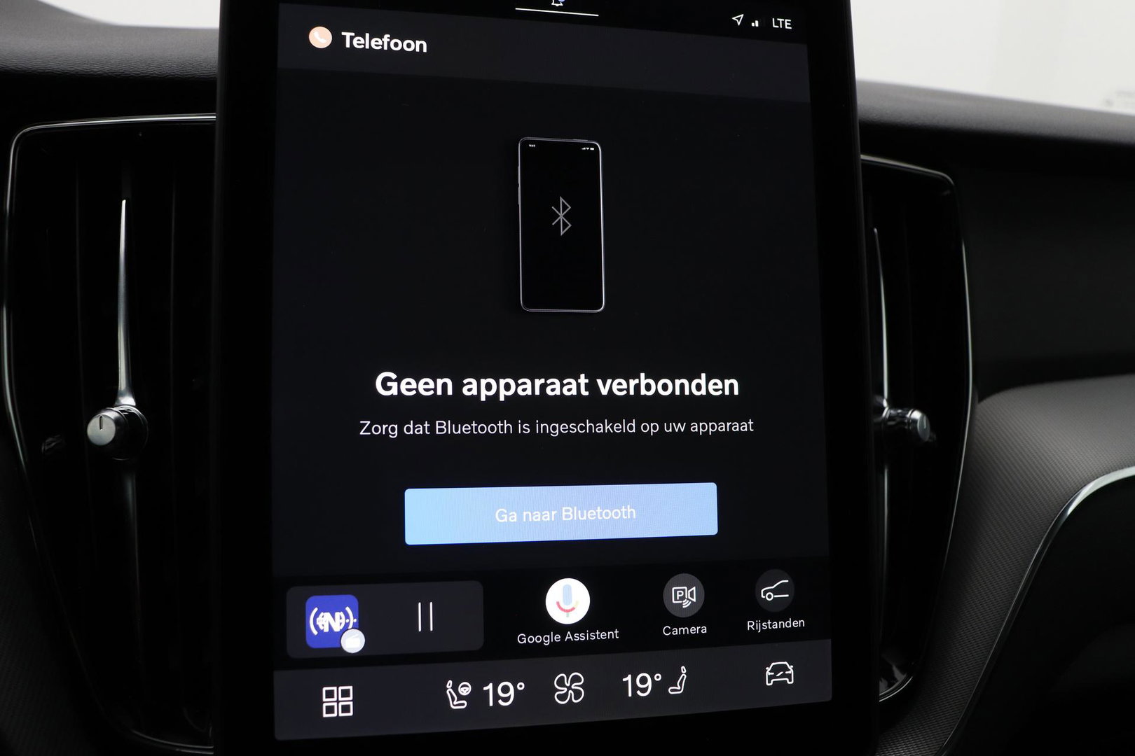 Volvo XC60 T6 Plus Black Edition | Harman/Kardon | Pilot Assist | Panoramadak | 360° Camera | Head-Up | Stoel+Stuurverwarming | 21 Inch