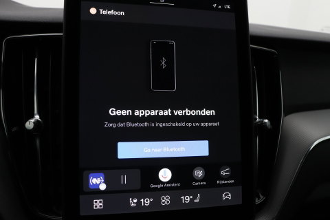 Volvo XC60 T6 Plus Black Edition | Harman/Kardon | Pilot Assist | Panoramadak | 360° Camera | Head-Up | Stoel+Stuurverwarming | 21 Inch