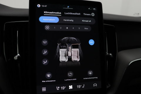 Volvo XC60 T6 Plus Black Edition | Harman/Kardon | Pilot Assist | Panoramadak | 360° Camera | Head-Up | Stoel+Stuurverwarming | 21 Inch