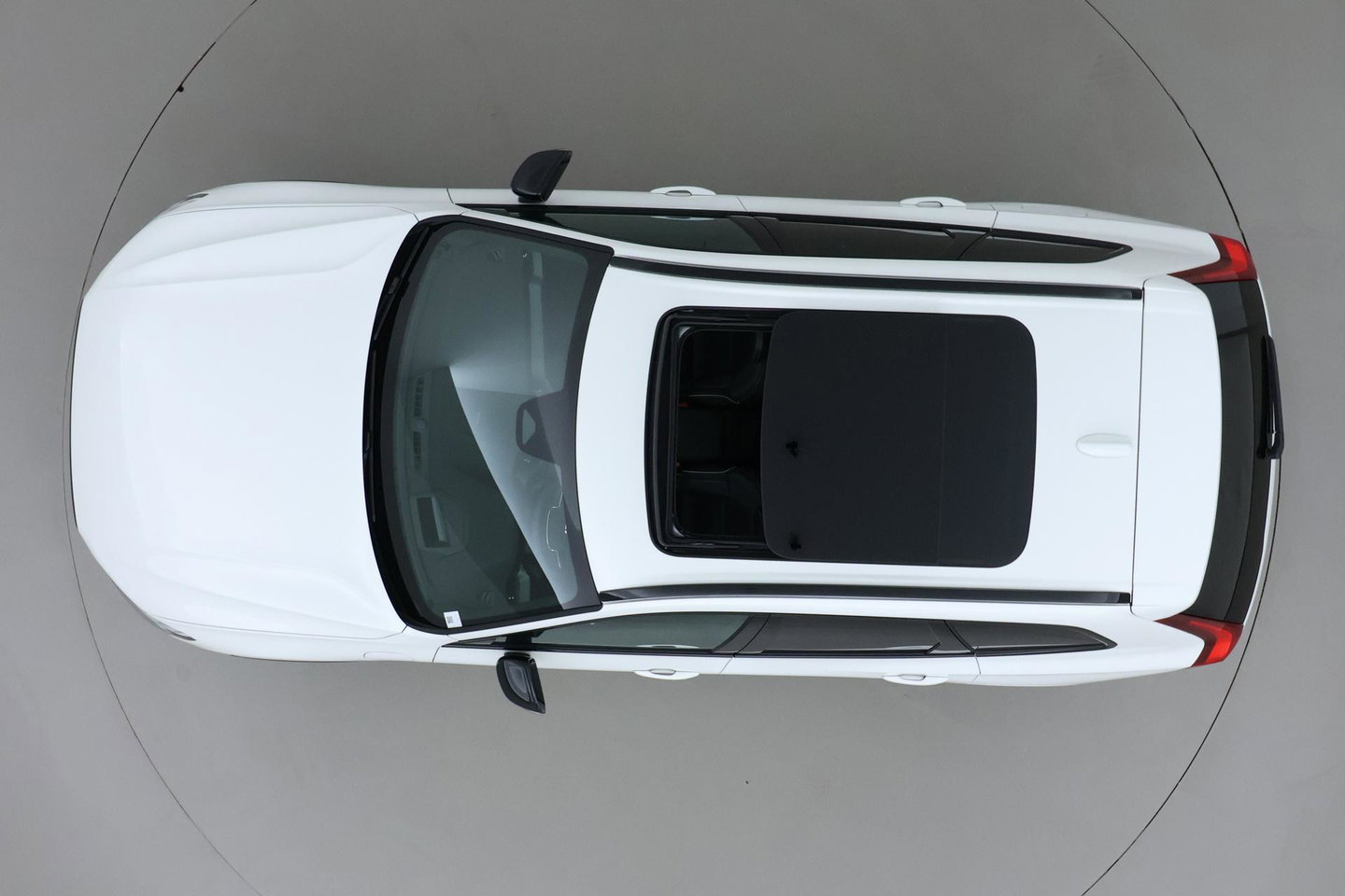 Volvo XC60 T6 Plus Black Edition | Harman/Kardon | Pilot Assist | Panoramadak | 360° Camera | Head-Up | Stoel+Stuurverwarming | 21 Inch