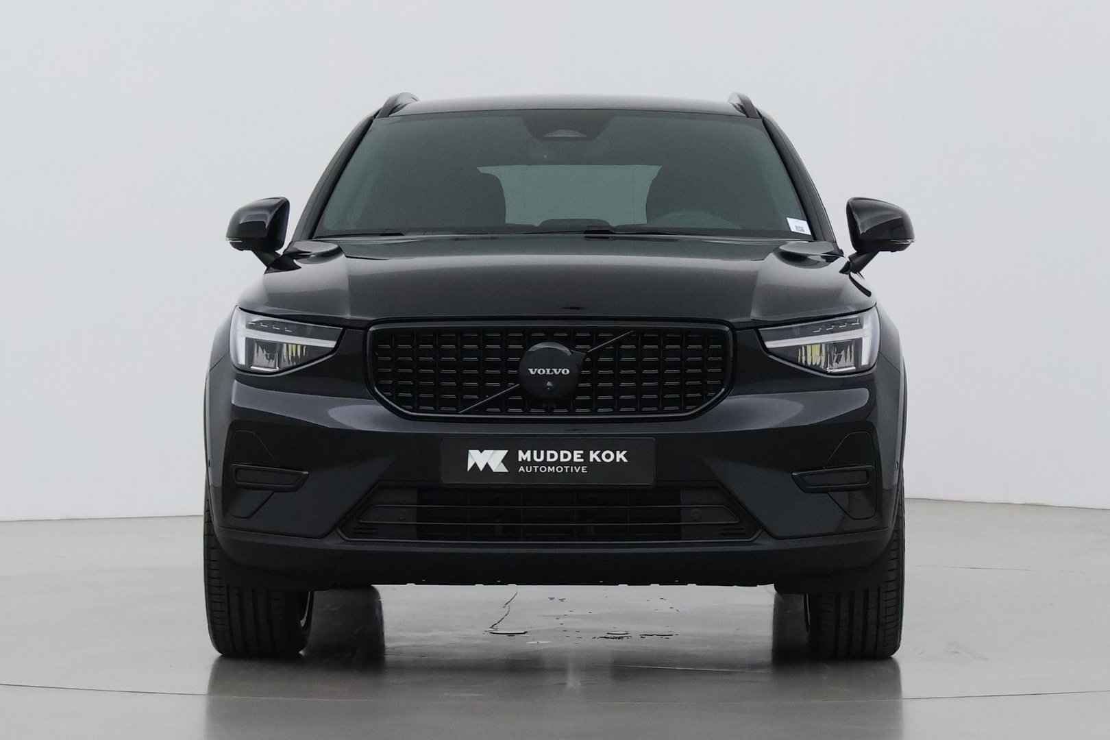 Volvo XC40 2.0 B3 Plus Black Edition | Harman/Kardon | BLIS | 360° Camera | Pilot Assist | Stoel+Stuurverwarming | Memory | ACC | 20 Inch
