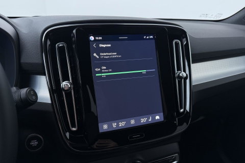 Volvo XC40 2.0 B3 Plus Black Edition | Harman/Kardon | BLIS | 360° Camera | Pilot Assist | Stoel+Stuurverwarming | Memory | ACC | 20 Inch