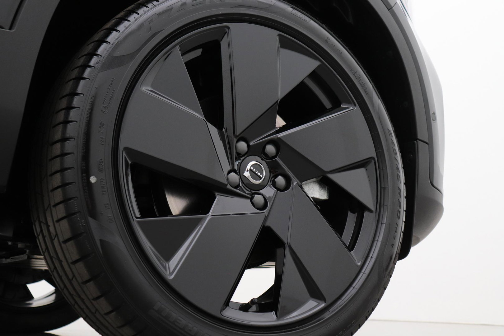 Volvo XC40 2.0 B3 Plus Black Edition | Harman/Kardon | BLIS | 360° Camera | Pilot Assist | Stoel+Stuurverwarming | Memory | ACC | 20 Inch