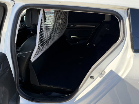 Renault Mégane 1.3 TCE Bose benzine grijs kenteken / vaste prijs rijklaar € 10.950 ex btw / euro 6 / lease vanaf € 185 / bpm vrij / trekhaak / airco / cruise contol !