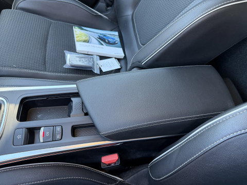 Renault Mégane 1.3 TCE Bose benzine grijs kenteken / vaste prijs rijklaar € 10.950 ex btw / euro 6 / lease vanaf € 185 / bpm vrij / trekhaak / airco / cruise contol !