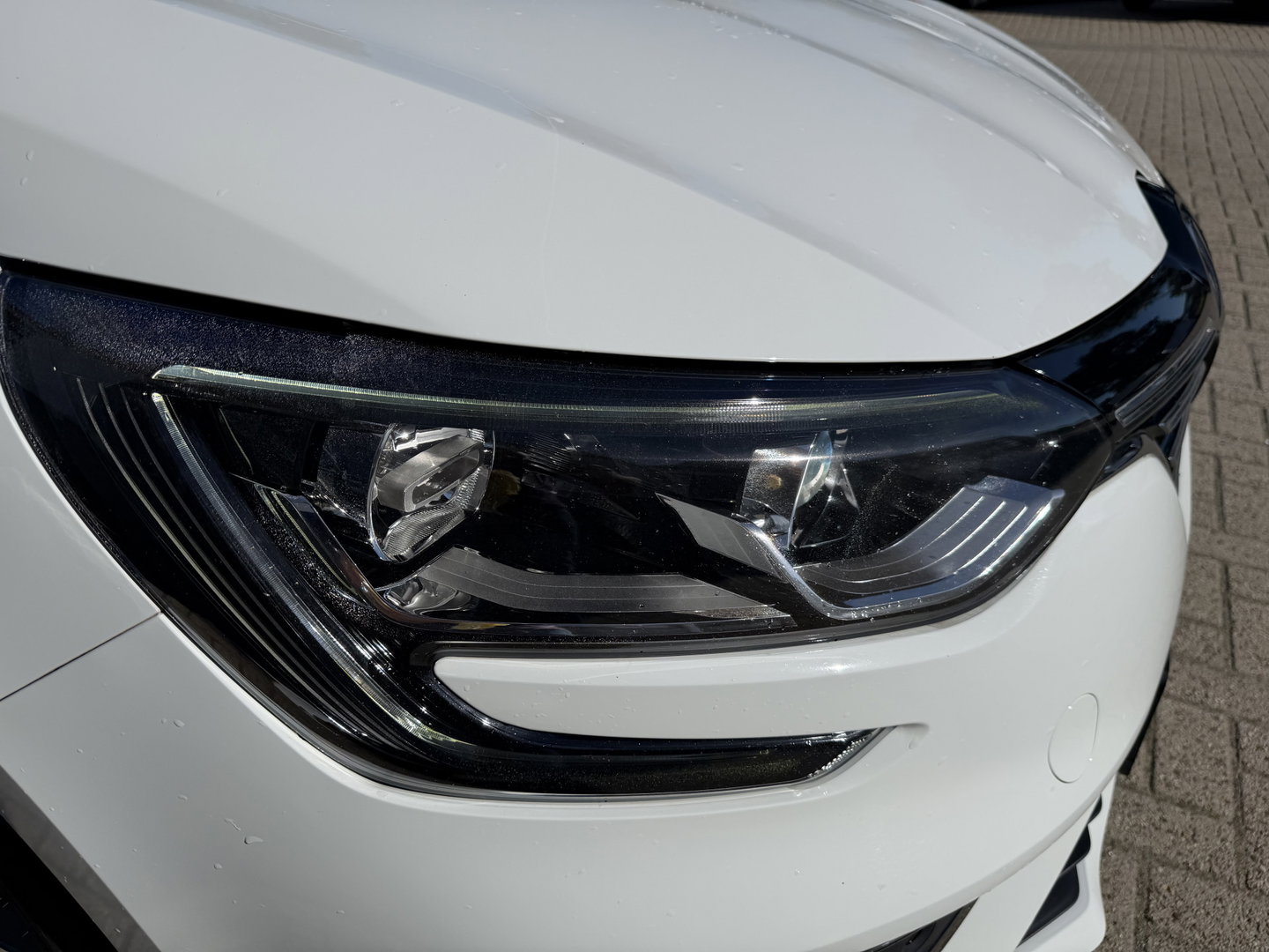 Renault Mégane 1.3 TCE Bose benzine grijs kenteken / vaste prijs rijklaar € 10.950 ex btw / euro 6 / lease vanaf € 185 / bpm vrij / trekhaak / airco / cruise contol !