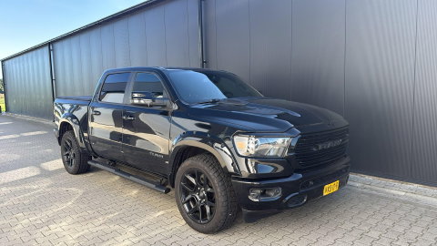 Dodge Ram Pick-Up 1500 4x4 Crew Cab LPG Marge (btw vrij) Blackout