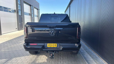 Dodge Ram Pick-Up 1500 4x4 Crew Cab LPG Marge (btw vrij) Blackout
