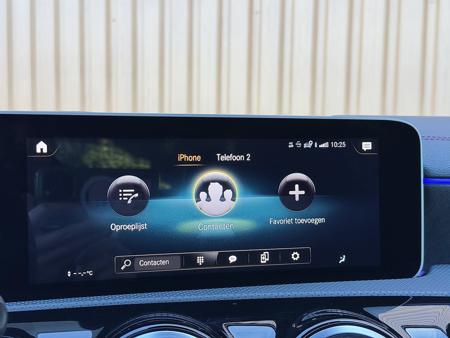 Mercedes-Benz CLA-Klasse 200 Premium Plus AMG | Panoramadak | Sfeerverlichting | Multibeam Led | 19" Lichtmetaal | Camera | Stoelverwarming | Lane Assist | Dodehoeksensor |