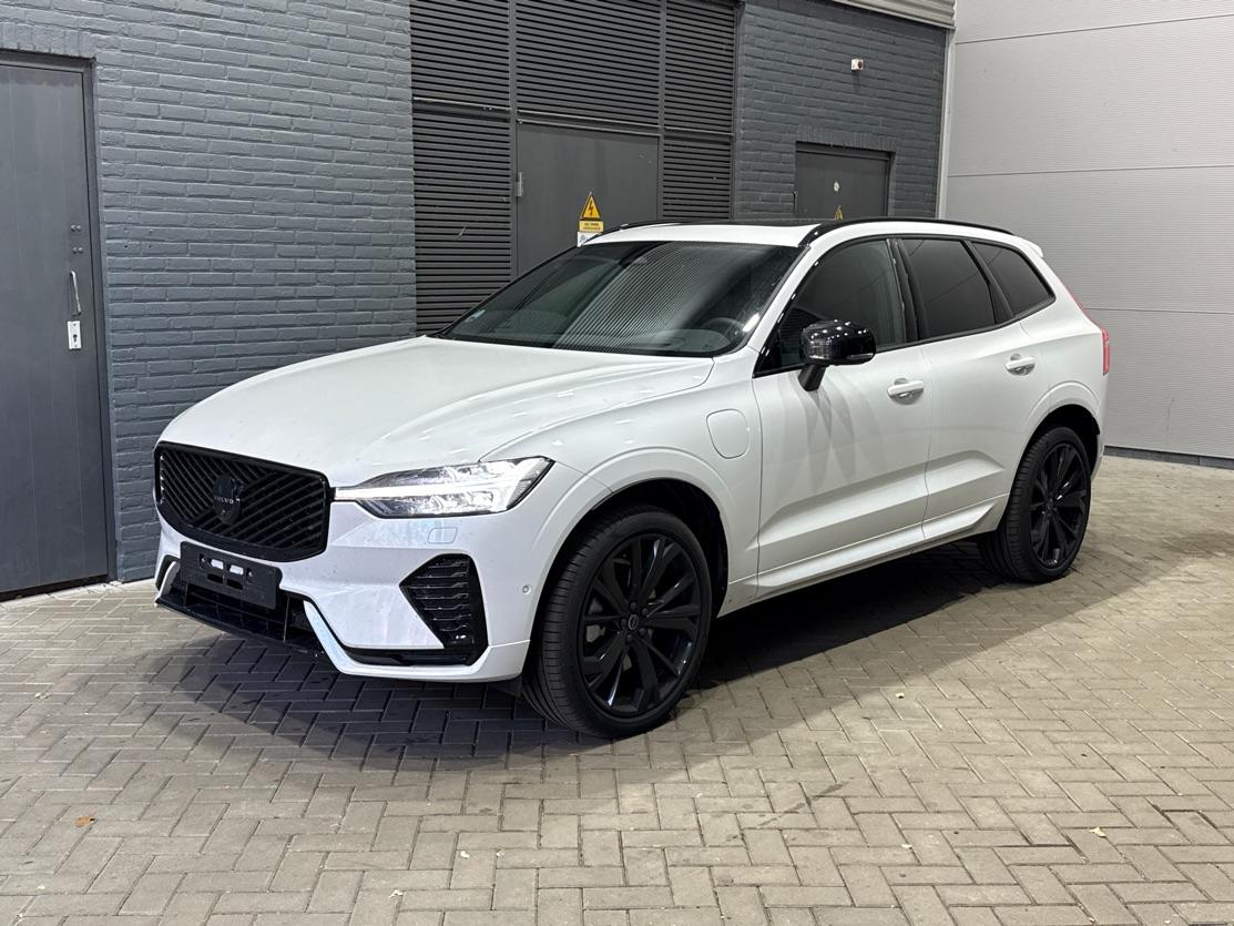 Volvo XC60 T6 Plus Black Edition | Harman/Kardon | Pilot Assist | Panoramadak | 360° Camera | Head-Up | Stoel+Stuurverwarming | 21 Inch