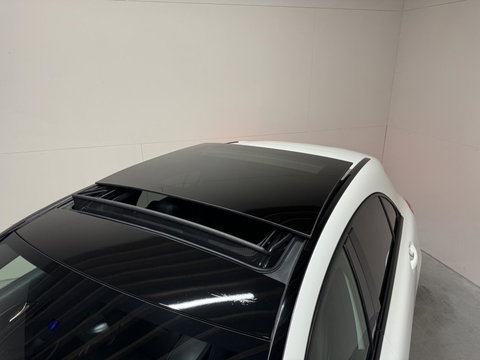 Mercedes-Benz A-Klasse 200 AMG Pano Leer H/K Camera NAP