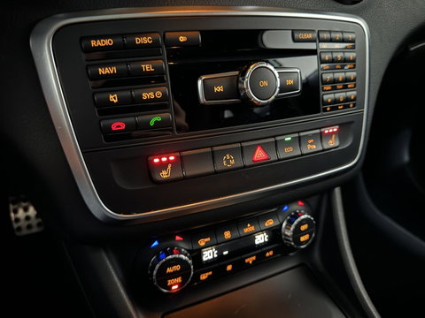 Mercedes-Benz A-Klasse 200 AMG Pano Leer H/K Camera NAP