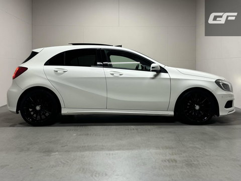 Mercedes-Benz A-Klasse 200 AMG Pano Leer H/K Camera NAP