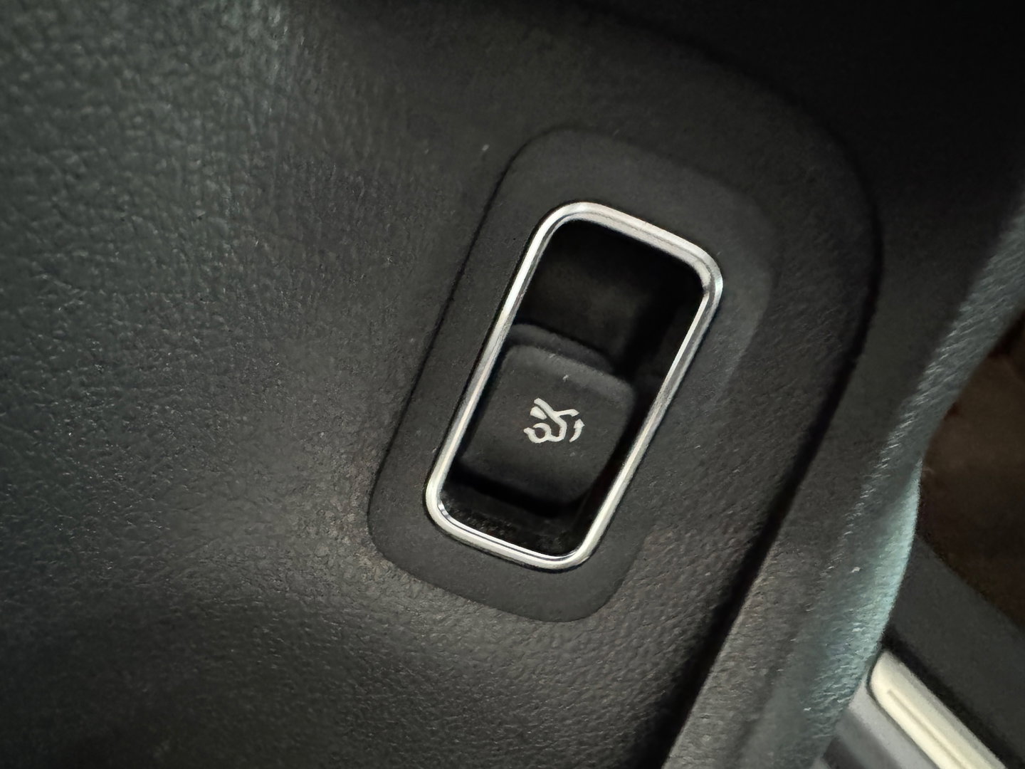 Mercedes-Benz A-Klasse 180 AMG Pano|Stoelverwarming|Camera|Lane Assist