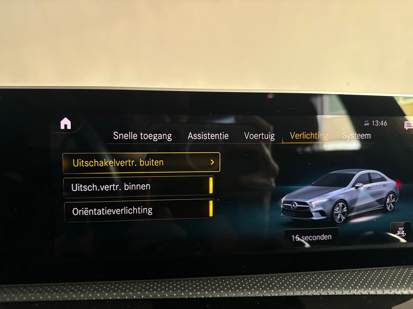 Mercedes-Benz A-Klasse 180 AMG Pano|Stoelverwarming|Camera|Lane Assist
