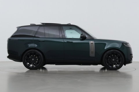 Land Rover Range Rover SV 3.0 P510e | British Racing Green | Rear Seat Entertainment | 23 Inch | Meridian Signature | ClearSight | Massage