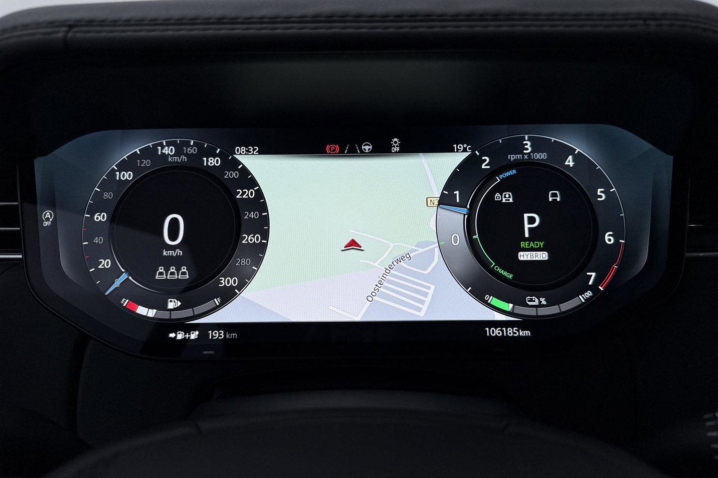 Land Rover Range Rover SV 3.0 P510e | British Racing Green | Rear Seat Entertainment | 23 Inch | Meridian Signature | ClearSight | Massage
