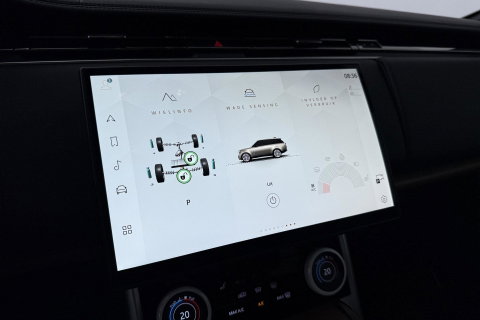 Land Rover Range Rover SV 3.0 P510e | British Racing Green | Rear Seat Entertainment | 23 Inch | Meridian Signature | ClearSight | Massage