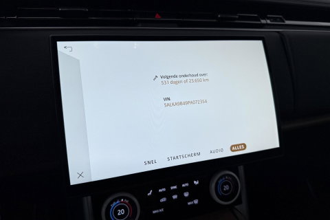 Land Rover Range Rover SV 3.0 P510e | British Racing Green | Rear Seat Entertainment | 23 Inch | Meridian Signature | ClearSight | Massage