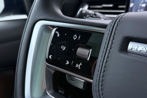 Land Rover Range Rover SV 3.0 P510e | British Racing Green | Rear Seat Entertainment | 23 Inch | Meridian Signature | ClearSight | Massage