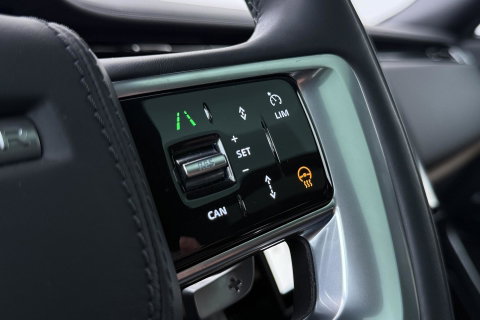Land Rover Range Rover SV 3.0 P510e | British Racing Green | Rear Seat Entertainment | 23 Inch | Meridian Signature | ClearSight | Massage