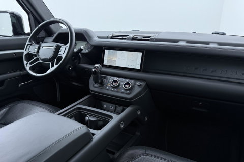 Land Rover Defender 110 2.0 P400e 110 SE | Luchtvering | Panoramadak | 360° Camera | Stoelventilatie | Trekhaak | Matrix LED | 22 Inch | ACC